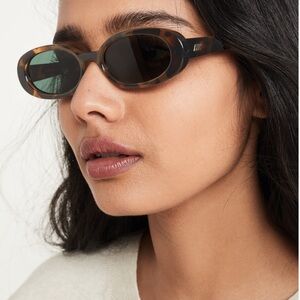 LE SPEC OUTTA LOVE TORTE GLASSES NWT